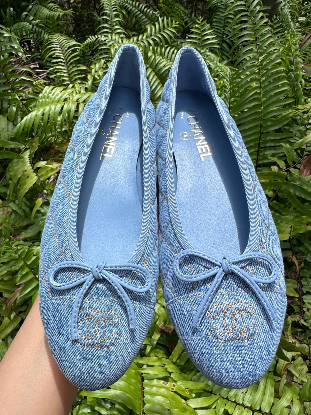 CHANEL 2026B Blue Quilted Denim Ballet Flats - Classic Logo size 38.5 - Picture 2 of 16